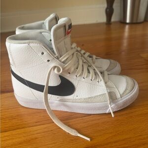 Boys size 4.5 Nike Blazers